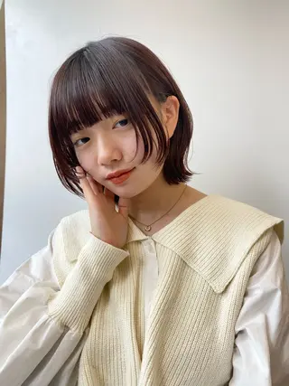 ショート カラー レイヤー/ボブ/透明 感カラー/佐藤奈由のヘアスタイル
