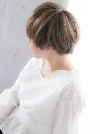 ショート カラー レイヤーカット✂️ 横浜No1♡下鳥翔子のヘアスタイル