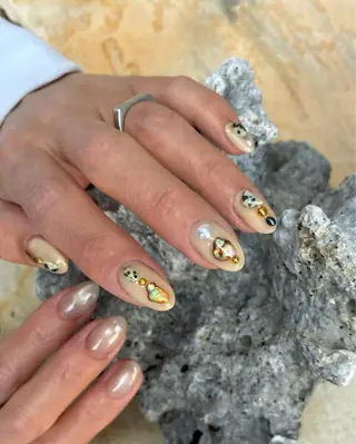 ネイル shiki_nail 🪐のネイルデザイン
