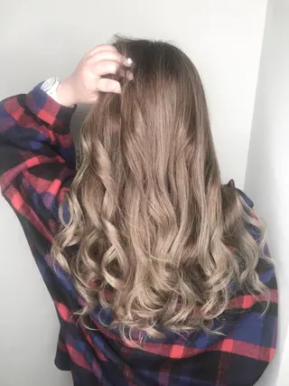 ロング カラー パーマ ヘアアレンジ キッズ ネイル マツエク・マツパ 🫧代表/新宿駅近/ 限定価格🫧田辺貴裕のヘアスタイル
