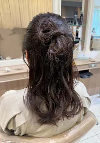 セミロング ヘアアレンジ 韓国ヘアメイク🎀/ 縮毛矯正✨山本媛香のヘアスタイル