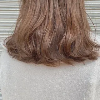 セミロング カラー ヘアアレンジ マツエク・マツパ Kawaguchi Arisaのヘアスタイル