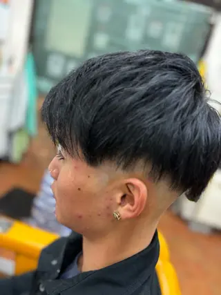 ショート やました 理容所のヘアスタイル