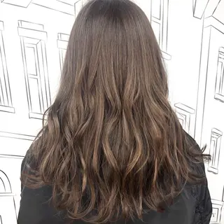 ミディアム カラー TOMOKA 艶髪/透明感カラーのヘアスタイル