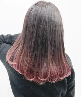 ミディアム カラー ヘアアレンジ 🦄インナーカラー 🦄貫井彩花のヘアスタイル