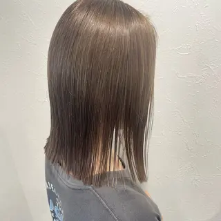 ミディアム カラー shiho .のヘアスタイル