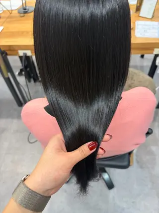 カラー カットモデル unaのヘアスタイル