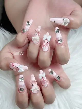 ネイル Julli ジュリのネイルデザイン