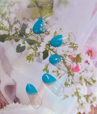 ネイル ネイルサロンエクラ 🫧Shizukaのネイルデザイン