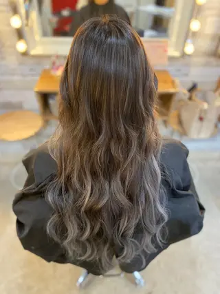 ロング カラー ヘアアレンジ Hair Make Salon ZEROのヘアスタイル