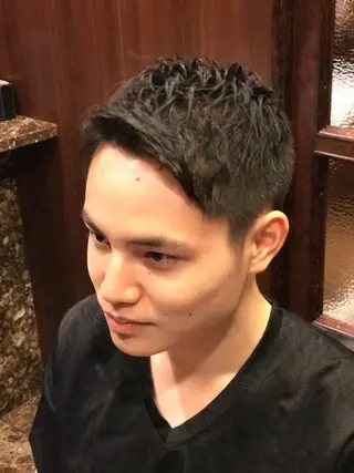 ショート パーマ メンズ 深夜23時まで営業 OR BARBERのヘアスタイル