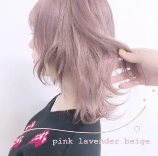 ミディアム misaki🎀 まろみ透け感カラーのヘアスタイル