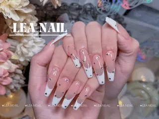 カラー Le’a NailSalonのネイルデザイン