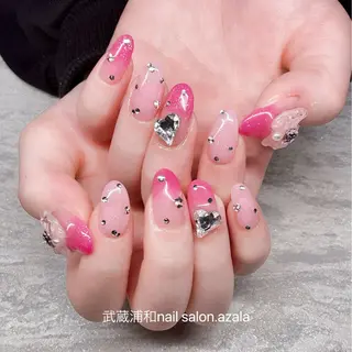 ネイル R inのネイルデザイン