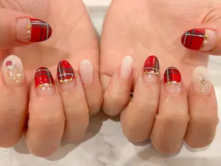 ネイル f'bloom  L’ecrinのネイルデザイン