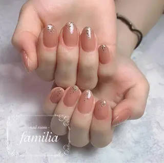 ネイル -nailroom- familiaのネイルデザイン