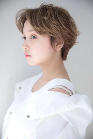 ショート カラー パーマ ヘアアレンジ レイヤーカット✂️ 横浜No1♡下鳥翔子のヘアスタイル