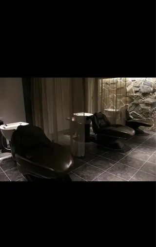 岩崎 裕次のヘアスタイル