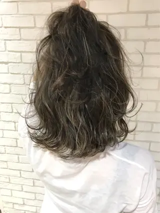 セミロング カラー 佐藤 高徳のヘアスタイル