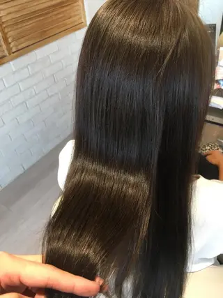 ロング カラー 金子 富士のヘアスタイル