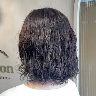 ミディアム カラー パーマ 黒坂 唯奈 /パーマとボブ特化のヘアスタイル