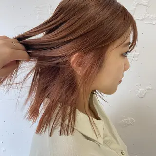 ミディアム 顔周りの垢抜けヘア 立山愛梨のヘアスタイル