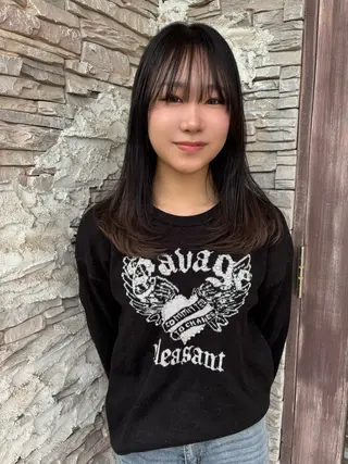 ロング 曲がるストレート/ レイヤー/大野真央のヘアスタイル