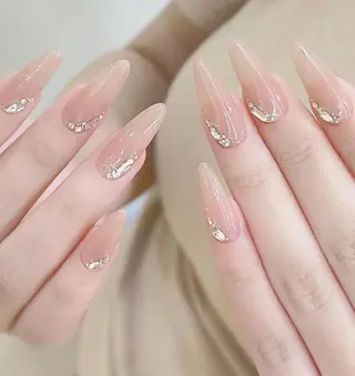 ネイル Queens momoのネイルデザイン