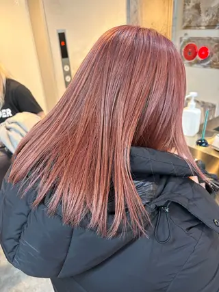 セミロング シモイケ ルアのヘアスタイル