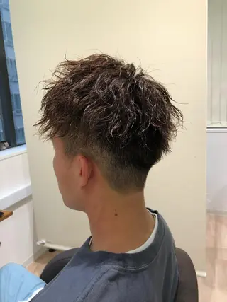 ショート カラー パーマ メンズ 関西センターパート メンズモデル募集のヘアスタイル
