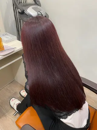 ロング カラー 渡辺 愛花のヘアスタイル