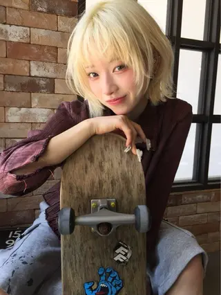 ミディアム カラー ヘアアレンジ 𝑹𝒆𝒊𝒚𝒂 🥀/名駅/艶カラーのヘアスタイル