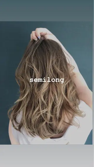 セミロング カラー ブリーチカラー 美髪矯正takaraのヘアスタイル
