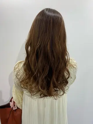 セミロング 寺本 早希のヘアスタイル