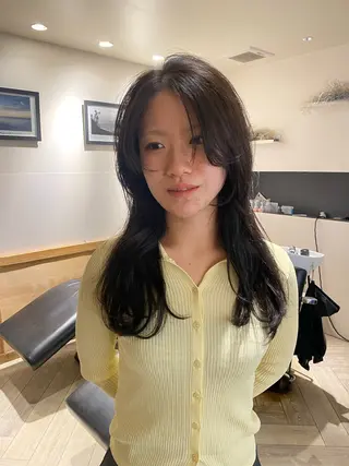 ロング カラー ナチュラルヘア🫧 ナナミのヘアスタイル