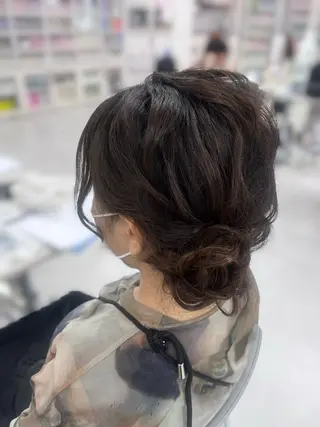 ロング Rinkaアレンジ/ 顔まわり/縮毛矯正のヘアスタイル