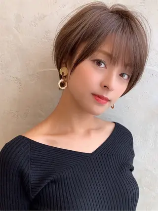 ショート カラー 💍新宿ショート 💍岩田莉奈のヘアスタイル