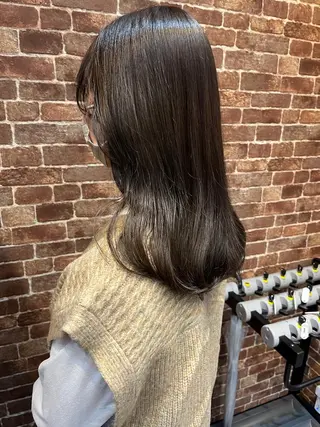 セミロング カラー パーマ ヘアアレンジ メンズ キッズ ネイル マツエク・マツパ アイブロウ 久木原 ゆりのヘアスタイル