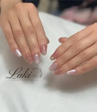 ネイル Laki nailのネイルデザイン