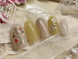 ネイル 芦辺 香奈のネイルデザイン