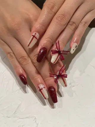 ネイル 肝付 朋佳のネイルデザイン