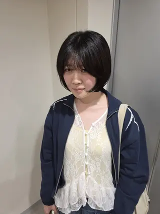カラー ミディアム OMA カタギシのヘアスタイル
