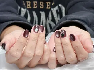 ネイル ヨウ キョウセンのネイルデザイン