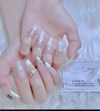 ネイル AKIKO ネイルサロンのネイルデザイン