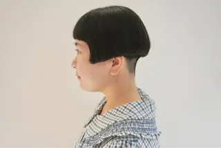 ショート ミヤザキ ユタカのヘアスタイル