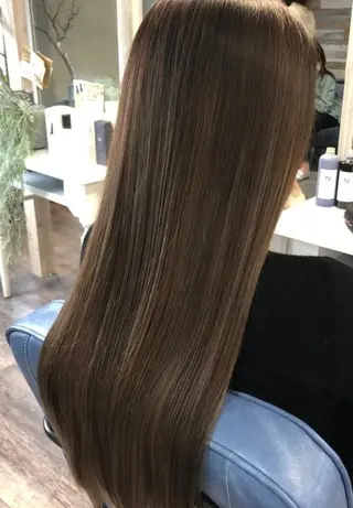 ロング ＦＵＮＩＣ ファニックのヘアスタイル