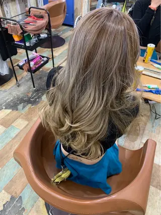 ロング カラー Hair's RooMのヘアスタイル