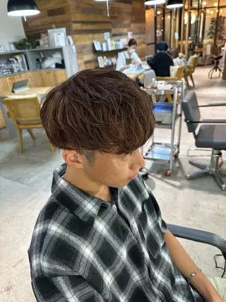 ショート カラー 溜一太/似合わせ/ メンズカットのヘアスタイル