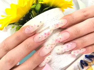 ネイル ユリシスネイル 担当近藤のネイルデザイン