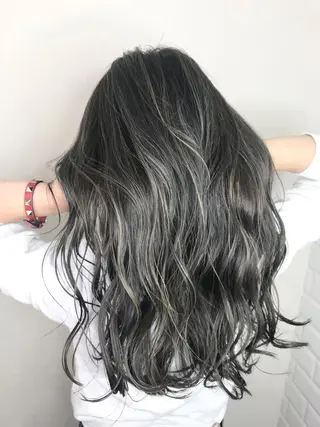 ロング 吉河 克則のヘアスタイル
